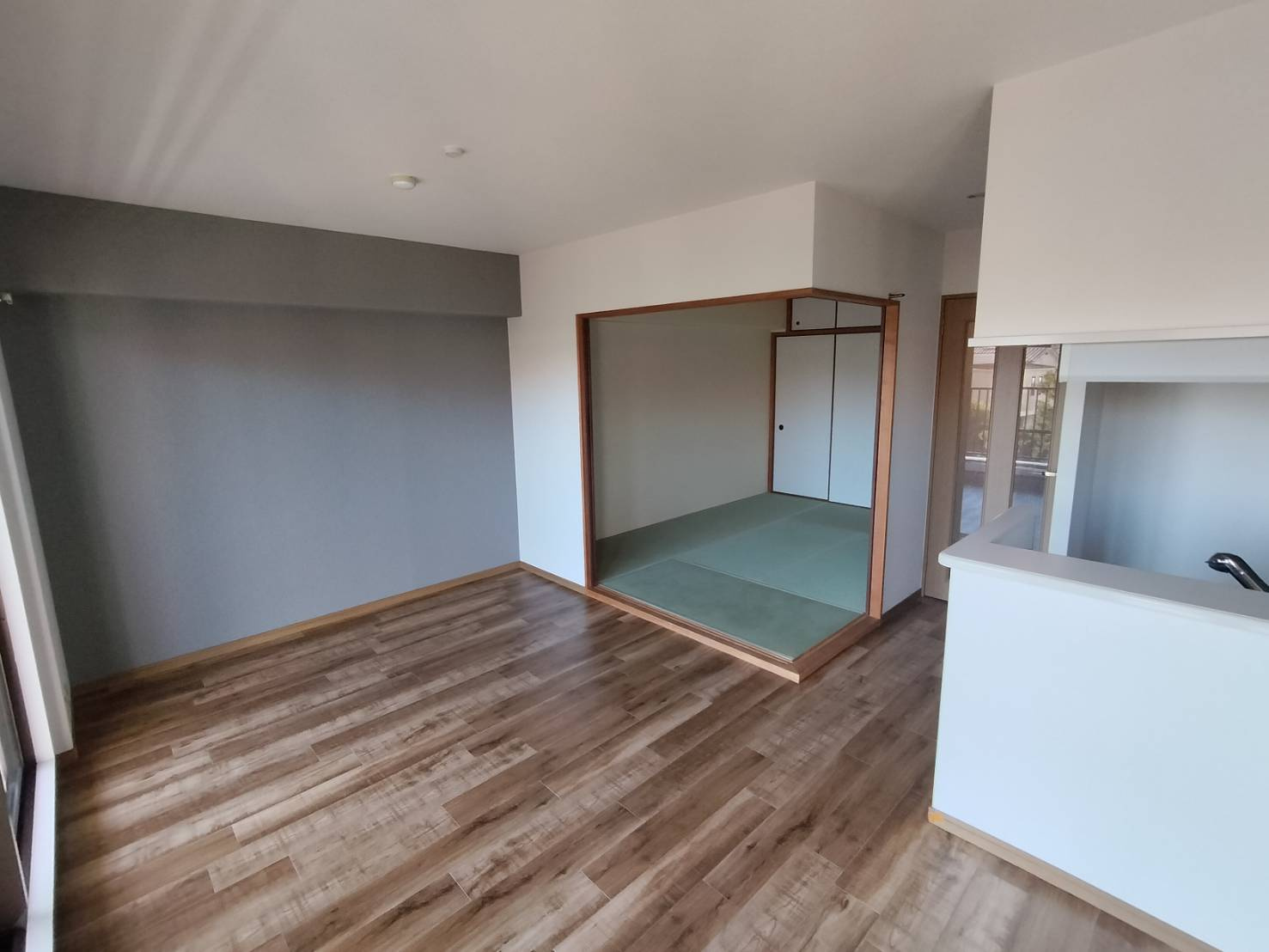 グレーシィ須磨アルテピアⅠ番街の洋室