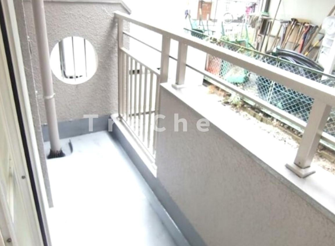 左り山新弥嘉ハイツのバルコニー