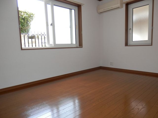 【寝室】 | ヴィラトリアノン | 参考・別室です