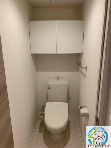 カーサ・フェリーチェ新在家のトイレ|パース写真