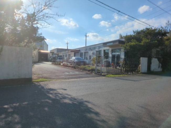 【外観】 | 山武市松尾町借毛本郷　倉庫兼住宅