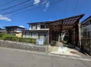 盛岡市つつじヶ丘5-56の前面道路含む現地写真