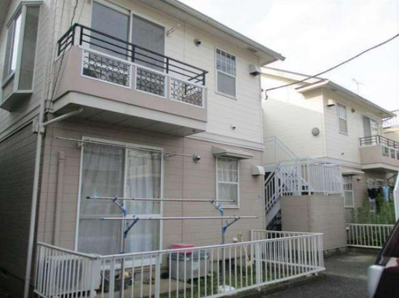 川崎市多摩区南生田６丁目のアパートの外観