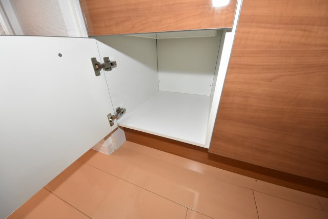 アフルエンス難波