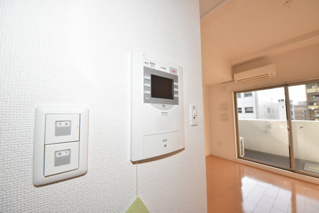 アフルエンス難波