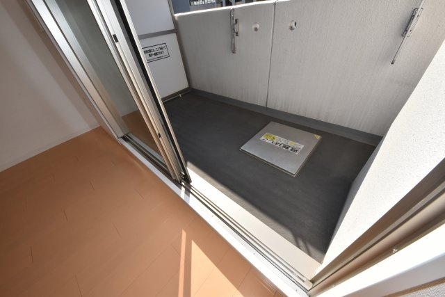 アフルエンス難波のバルコニー