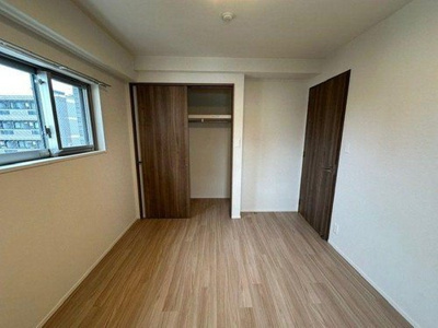 【洋室】 | エスリード小阪ミッドゲート