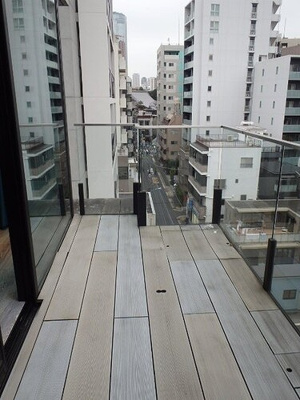 【バルコニー】 | ＡＲＴＥＭＩＳ　ＭＩＮＡＭＩ　ＡＺＡＢＵ | バルコニー　※2021年1月撮影