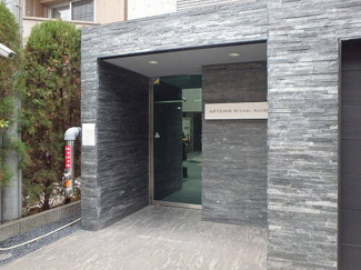 【エントランス】 | ＡＲＴＥＭＩＳ　ＭＩＮＡＭＩ　ＡＺＡＢＵ | エントランス　※2021年1月撮影