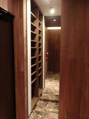 【玄関】 | ＡＲＴＥＭＩＳ　ＭＩＮＡＭＩ　ＡＺＡＢＵ | 玄関　※2021年1月撮影