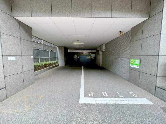 ノルデンタワー新大阪アネックスの駐車場