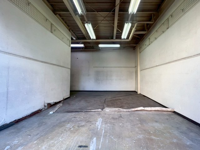 小若江2丁目住居付店舗の内装