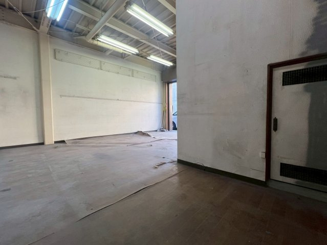 小若江2丁目住居付店舗の内装