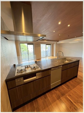 【キッチン】 | ★仲介手数料無料★三田清風ガーデン(再開発が進み三田１丁目アドレス　低層レジデンス）