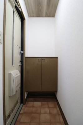 【玄関】 | ロイヤルガーデン子安 E