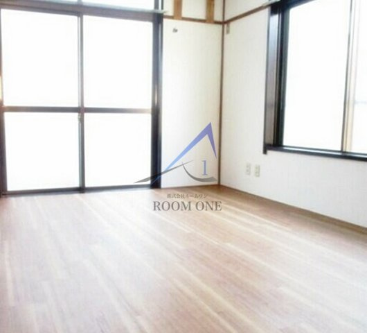 ハウスクローバーの居間・リビング|洋室のお部屋です。