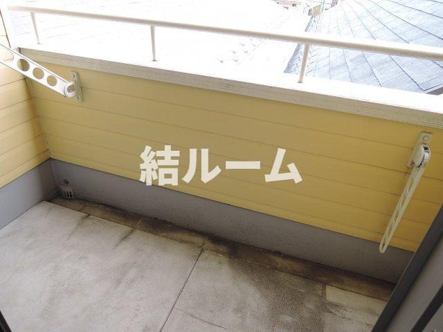 練馬区桜台４丁目のアパートのバルコニー