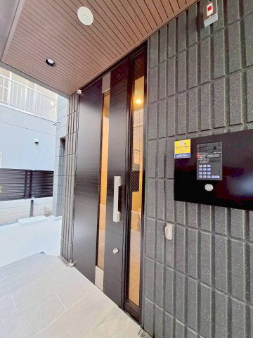 Ｐｕｒｅ　Ｔｅｒｒａｃｅ　ピュアテラスのエントランス|★オートロック共用玄関★