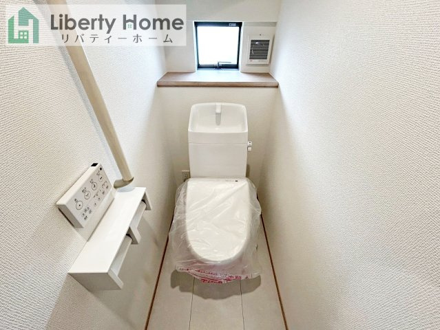 水戸市大塚町　新築戸建　A号棟のトイレ