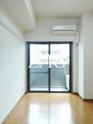 【居間・リビング】 | パークウェルツインズ戸越銀座弐番館 | 洋室のお部屋です。