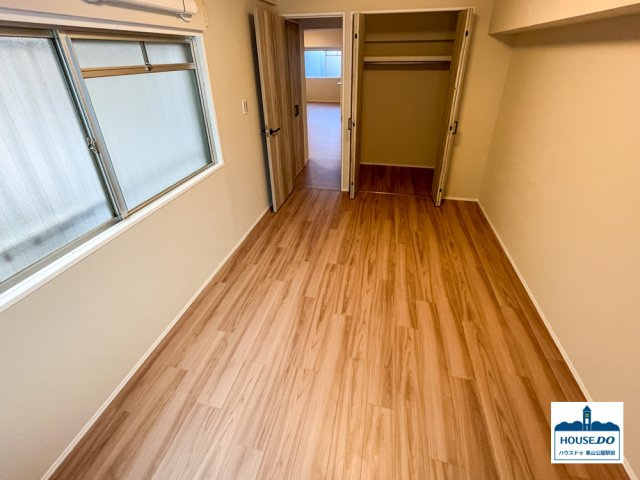 【オーナーチェンジ】丸美シャトー大須　中区大須２丁目の洋室|南東側5.8帖の洋室です採光が良く昼間は自然光で明るいお部屋