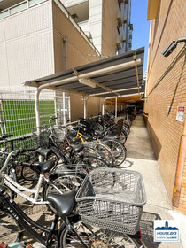 【オーナーチェンジ】ライオンズマンション東桜の駐輪場|駐輪場は屋根付きです