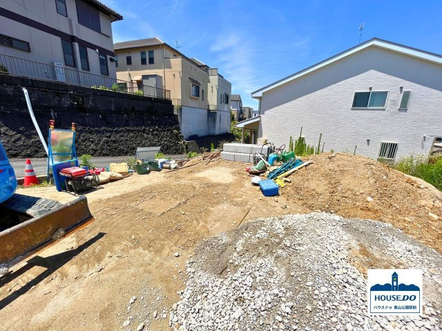 名古屋市千種区光が丘１丁目の売地の外観|大通りから一本中に入った住宅地です