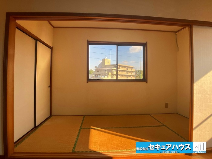 【今からご案内可能】東海市加木屋町東大堀　中古戸建ての和室|【和室】
■株式会社　セキュアハウス■
住宅ローンに強く、知識、経験豊富なスタッフ在籍
お客様に寄り添い、ご成約後もサポート致します♪