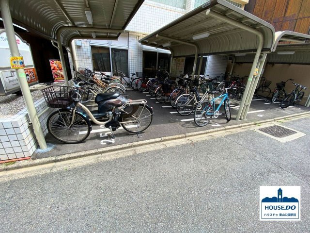 駅近&ペット飼育可能物件♪サンパーク今池の駐輪場|駐輪場の様子