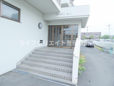 【エントランス】 | リバーサイド佐々木