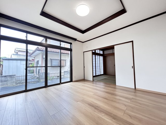 栃木市本町　中古戸建の居間・リビング