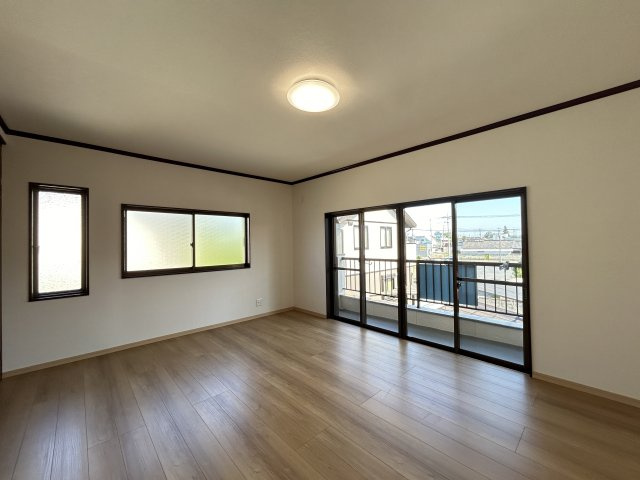 栃木市本町　中古戸建の居間・リビング