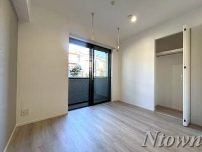 【内装】 | En中村公園(エンナカムラコウエン) | ゆったり過ごせるリビングです