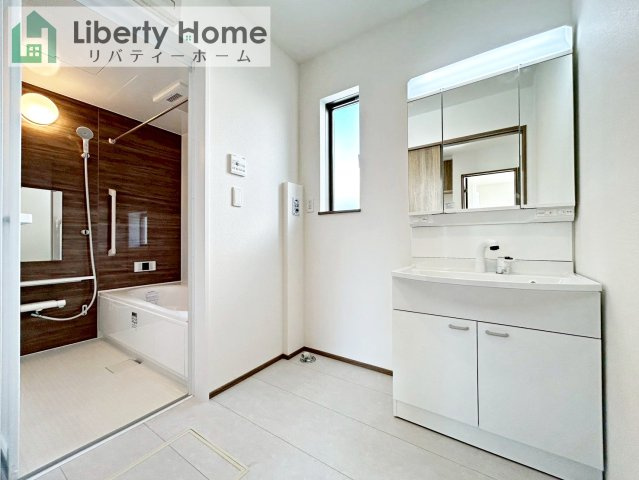 水戸市大塚町　新築戸建　B号棟の脱衣所