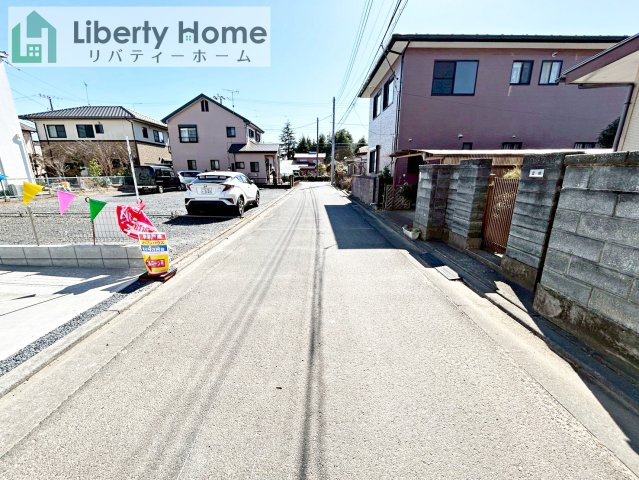 水戸市大塚町　新築戸建　B号棟の前面道路含む現地写真
