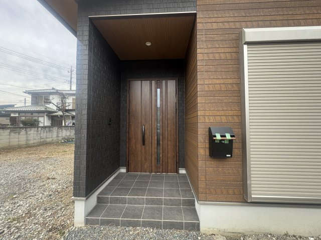 高崎市吉井町吉井　中古住宅の玄関|高崎市吉井町吉井　中古住宅