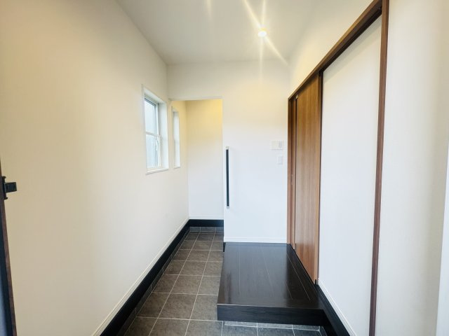 高崎市吉井町吉井　中古住宅の玄関|高崎市吉井町吉井　中古住宅