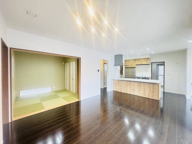 高崎市吉井町吉井　中古住宅の居間・リビング|高崎市吉井町吉井　中古住宅
