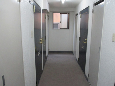 【その他共用部分】 | ヴィラ・リベルテ下新庄 | 内廊下です