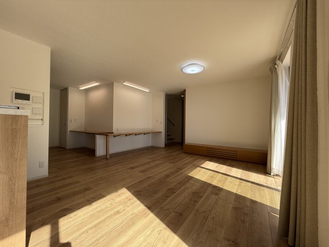 豊中市岡町南戸建の内装