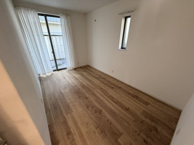 豊中市岡町南戸建の居間・リビング