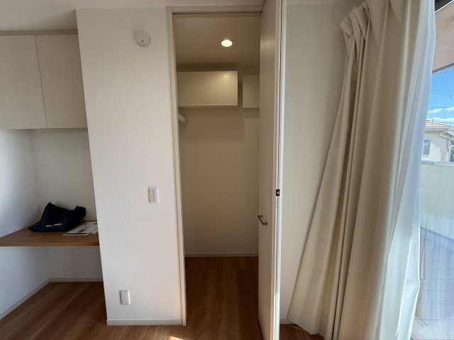 豊中市岡町南戸建の収納