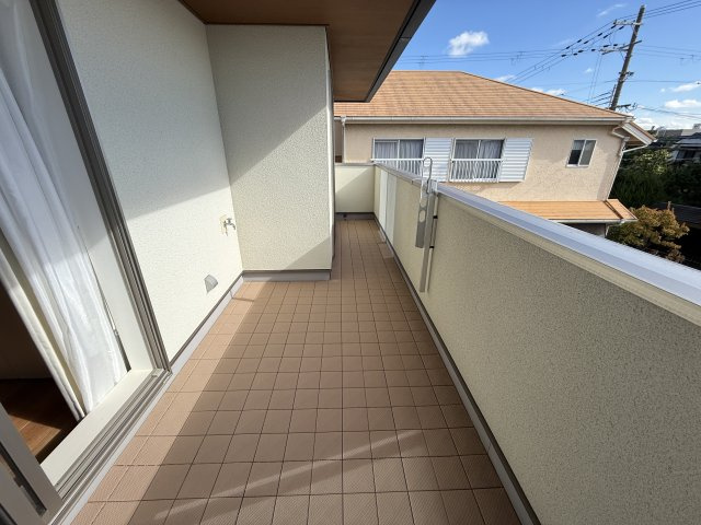 豊中市岡町南戸建のバルコニー