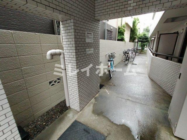 ルーブル池上のエントランス