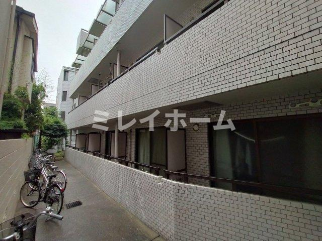 ルーブル池上のロビー