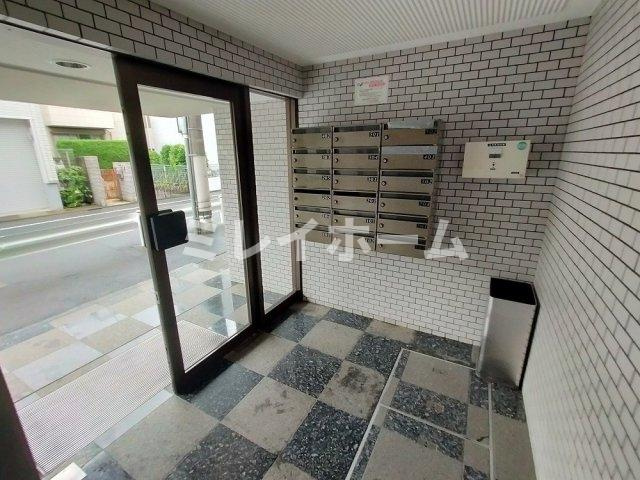 ルーブル池上のエントランス