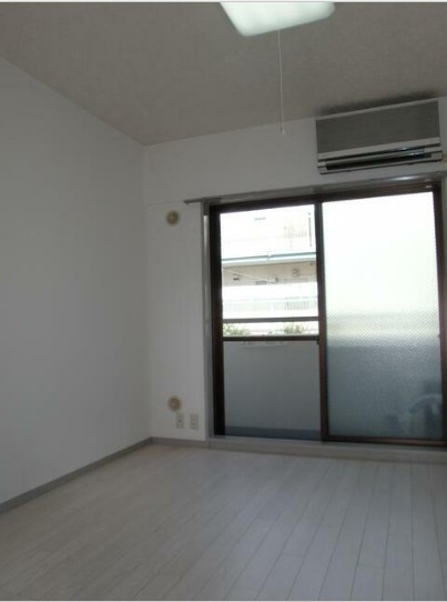 ルーブル池上の居間・リビング