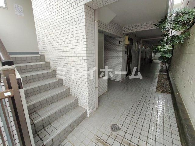 ルーブル池上のエントランス