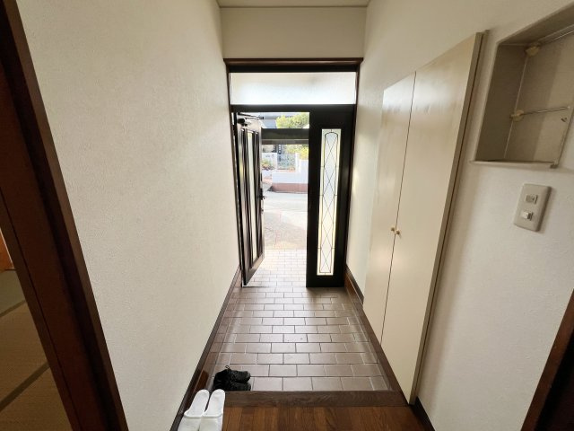 高知市介良乙の一戸建ての玄関