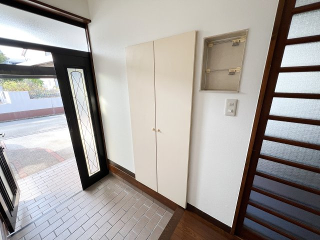 高知市介良乙の一戸建ての玄関